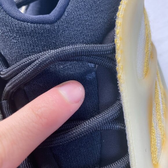 adidas Yeezy 700 V3 \'Mono Safflower\' HP5425,Size 10,Mens Athletic Shoes main image 4